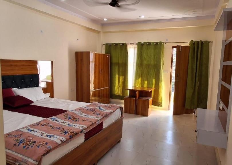 Parvatiya Homestay 穆索里 外观 照片