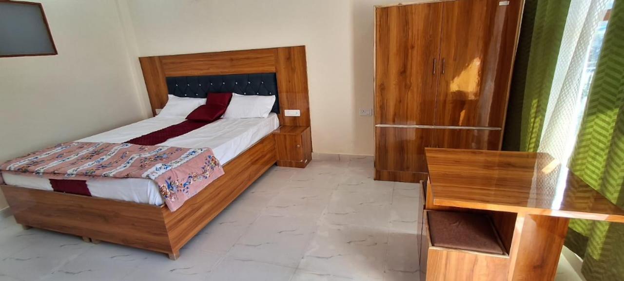 Parvatiya Homestay 穆索里 外观 照片