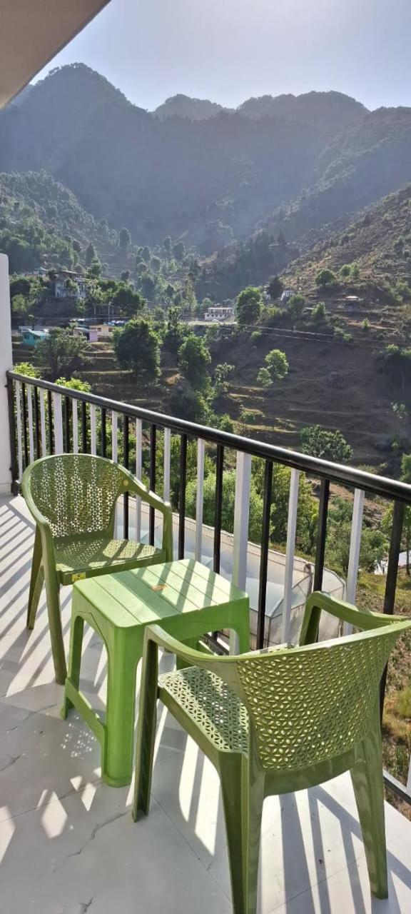 Parvatiya Homestay 穆索里 外观 照片