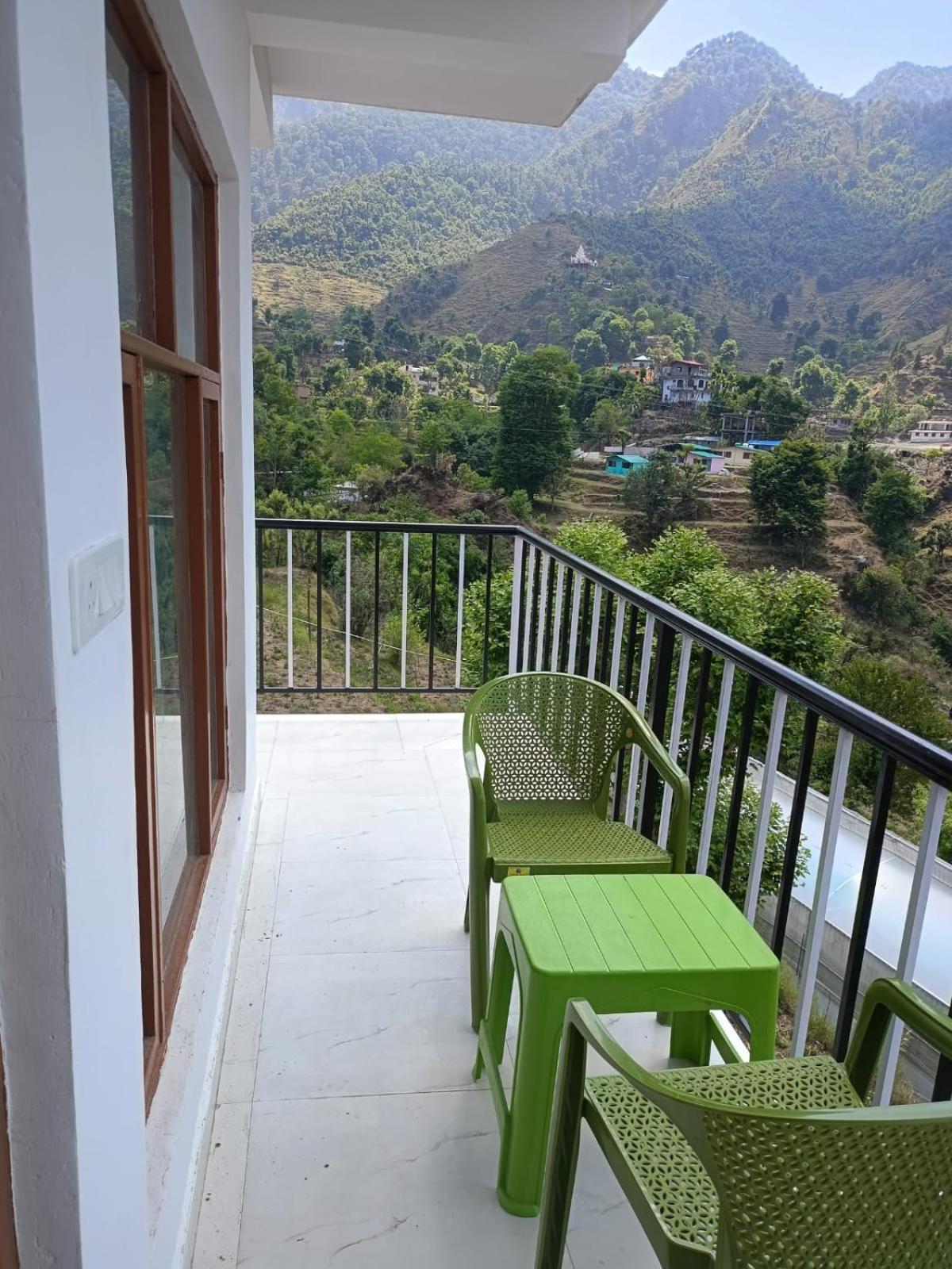 Parvatiya Homestay 穆索里 外观 照片