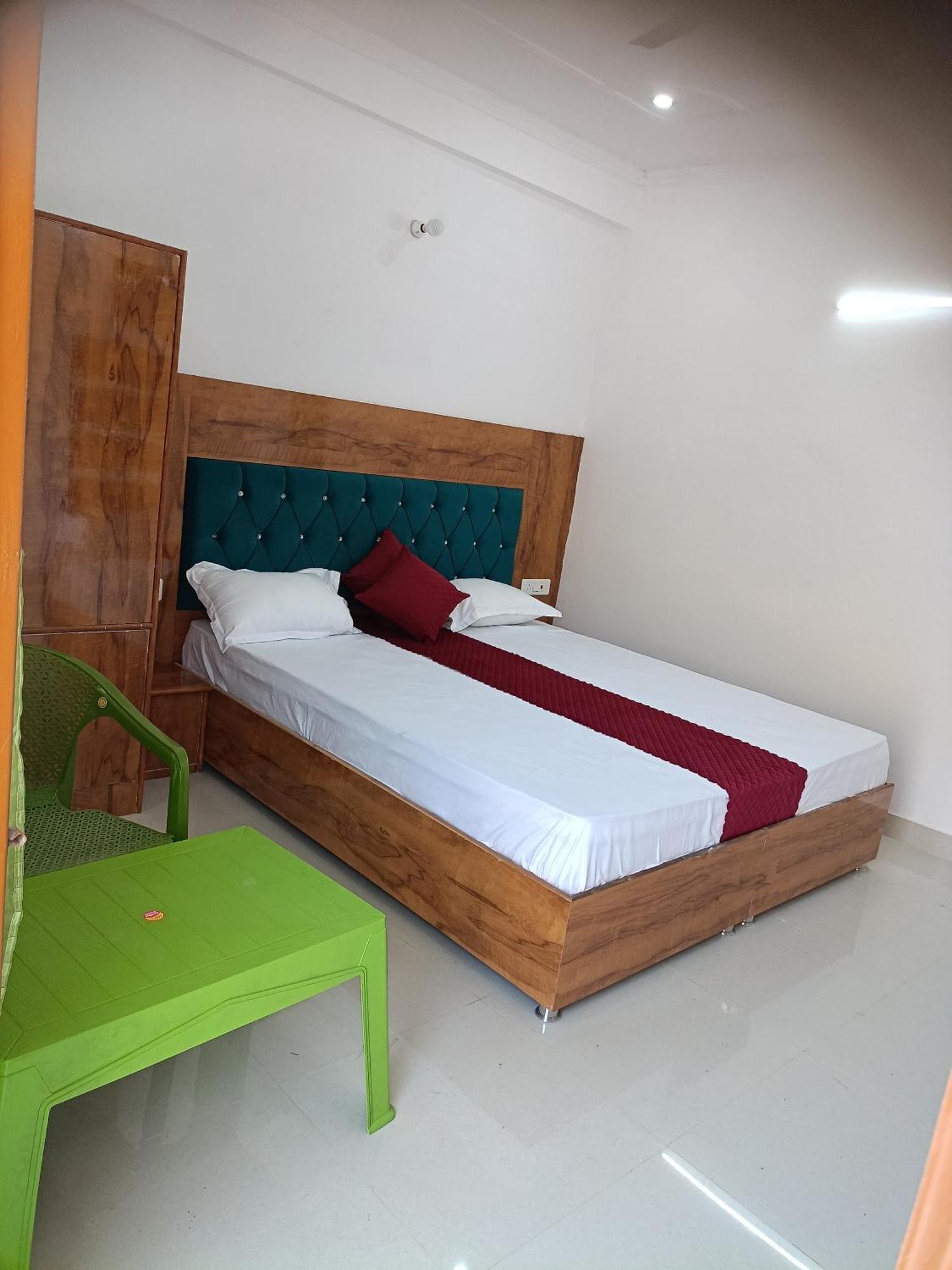 Parvatiya Homestay 穆索里 外观 照片